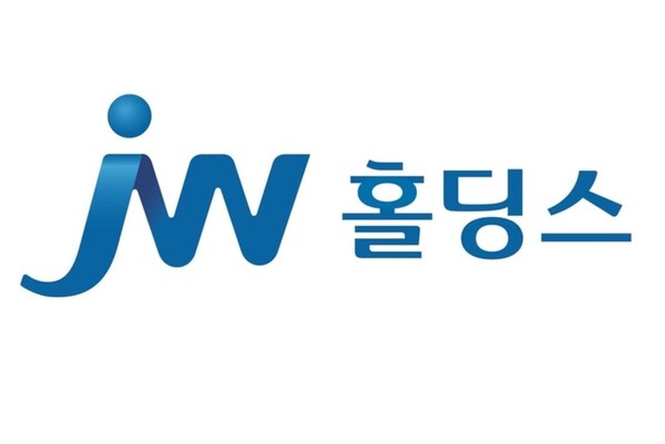 JW홀딩스, 공정거래법상 지주회사 제외...투자 유연성 확대 - 뉴스 썸네일 이미지