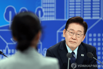 부동산정책 국민 대토론회 개최..이 대통령 "부동산은 최대 과제"