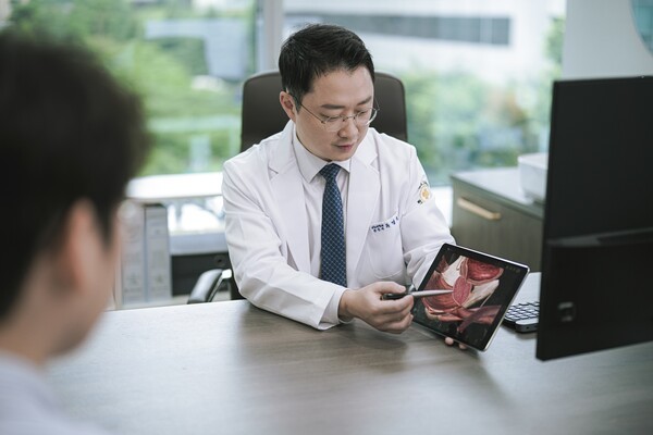 전립선 크기가 작은데도 전립선비대증 수술이 필요할까? 치료방법 선택 기준은