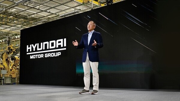 정의선 "현대차, 자동차 제조 넘어 피지컬 AI 설루션 기업으로 전환"