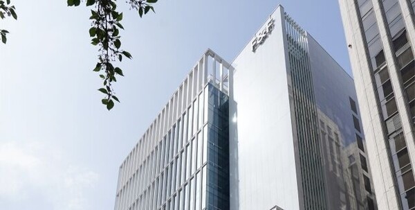 [분석] '동반 성장' 외치더니 23% 폭락…F&F '중국발 리스크' 도마 위
