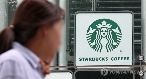 경찰, 스타벅스 '탱크데이' 본사 압수수색…고의성·윗선 규명 속도
