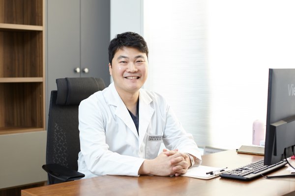 피부 탄력 개선 위한 덴서티 리프팅, 시술 전 고려할 점은?