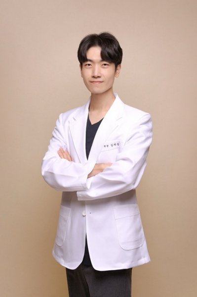 교통사고 후 어깨 통증, 단순 근육통으로 넘기지 말아야 하는 이유