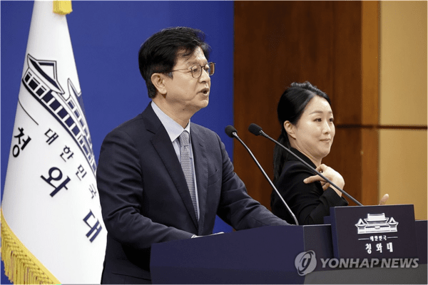 靑 "레버리지 ‘김용범 책임론’ 보다 시장 대책이 먼저"