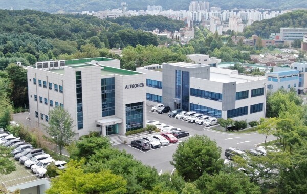 알테오젠, 주가 '고공행진'…호실적에 블랙록 지분 확대까지
