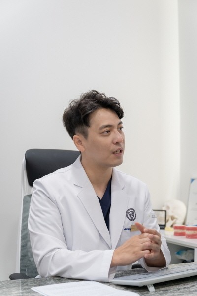 상악동거상술, 잇몸뼈 부족한 위턱 임플란트 해법…3D 정밀 진단과 기초 뼈 확보가 수명 좌우