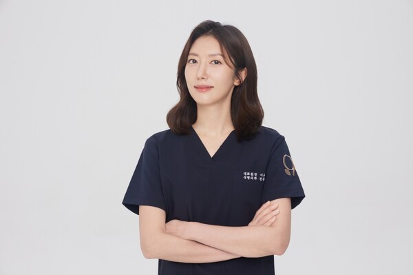 ‘살은 그대로인데 얼굴이 커 보인다?’ 나이 들수록 달라지는 얼굴 외곽선