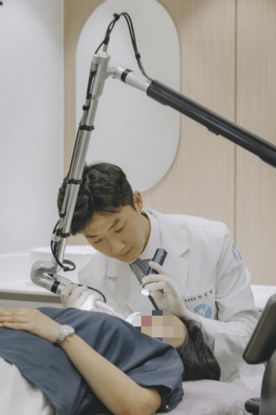 편평사마귀, 얼굴에 번지는 작은 구진 반복 자극 주의해야