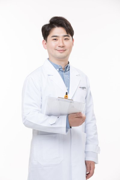 휴가철 자외선으로 인한 피부 처짐…울쎄라피 프라임 고려사항은?