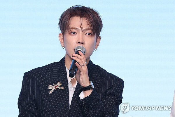 에이티즈 홍중, 갈비뼈 골절 진단…활동은 컨디션 따라 조정