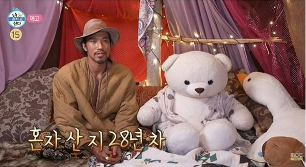 '<b>나혼산</b>' 흔들리는 시청률…'28년 자취' <b>김민</b>으로 분위기 바꿀까