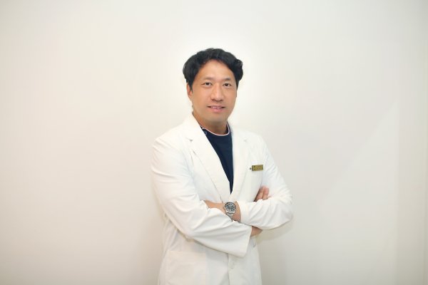 치아 상실 범위 넓다면… 전악 임플란트 치료 어떻게 진행할까
