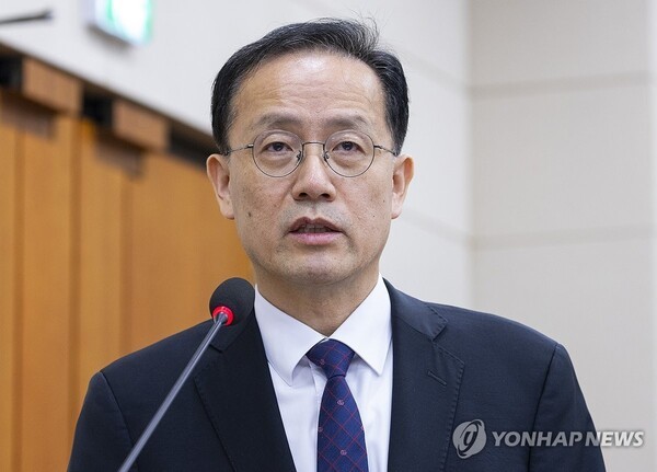이형일 부총리 "10월 국고채 5조 축소…필요시 발행량 추가 감축 검토"